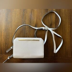 Steve Madden Cream Crossbody Purse